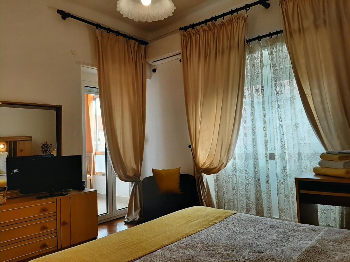 Mary Apartments *